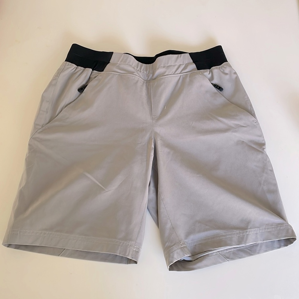 8 Wind River No Fly Zone Shorts Light Gray/black